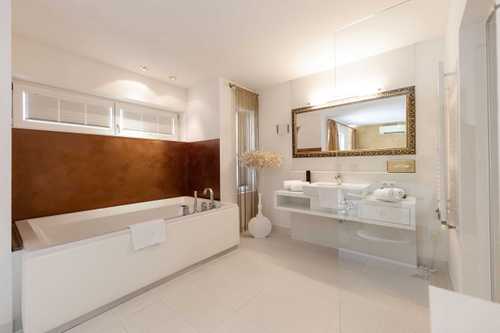 Maierskuschel Zimmer Juniorsuite Whiteromantic Bad