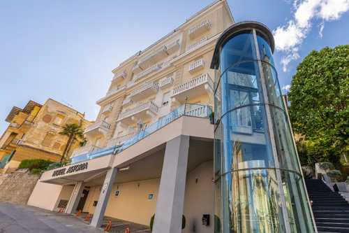 Astoria Hotel