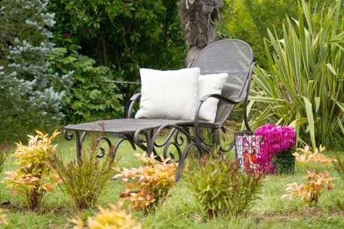 Liebesnesterl Garten Liege