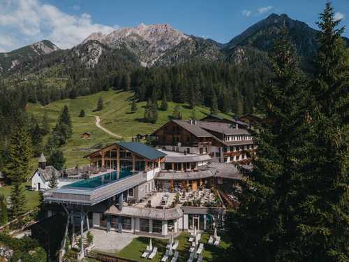 Tuffbad Hotel