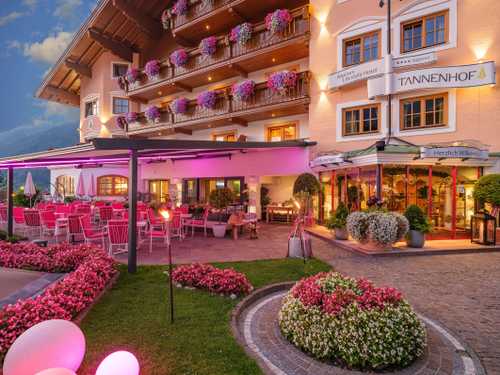 Tannenhof Terrasse Abend3