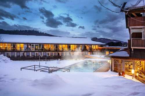 Lindenwirt Hotel Winter Abend2