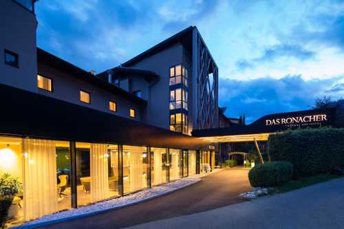 Ronacher Hotel Abend