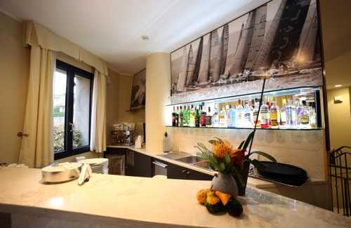 Rocco Bar