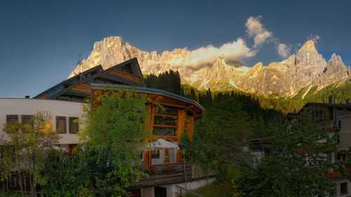 Paladin Hotel