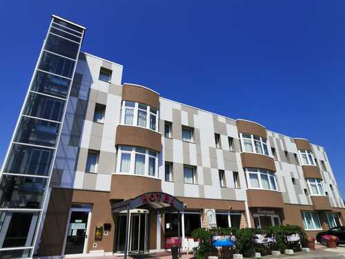 Formula Hotel