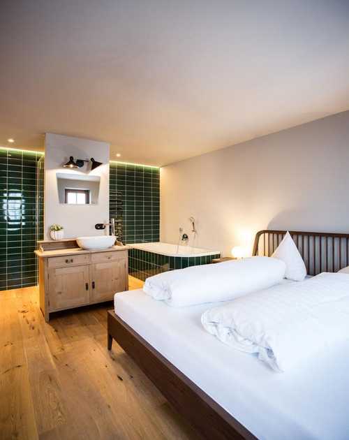 Holzgauerhaus Zimmer Real Stammhaus2