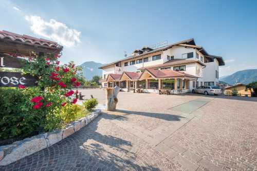 Alpenrose Hotel2