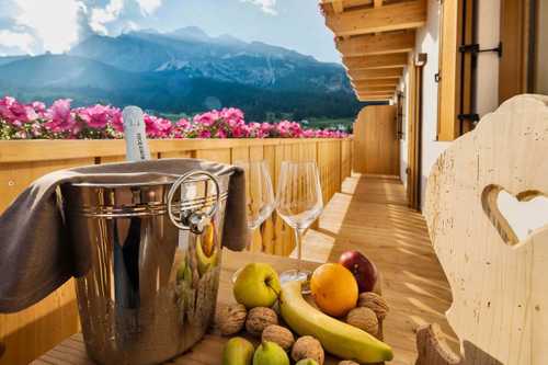 Camina Balkon2