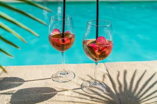 Medusa Pool Cocktail