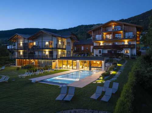 Leierhof Hotel Abend