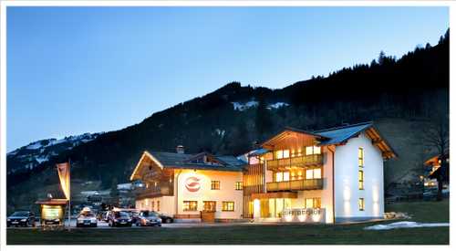 Schiederhof Hotel Abend