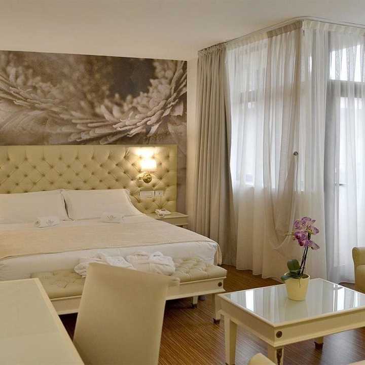 Hotel Rosa Purpurea