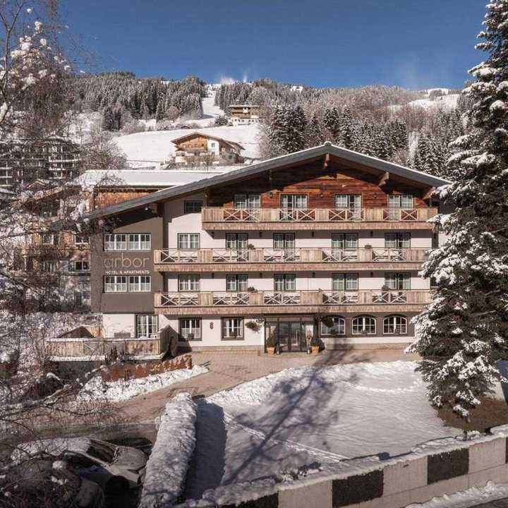 ARBOR Hotel & Apartments