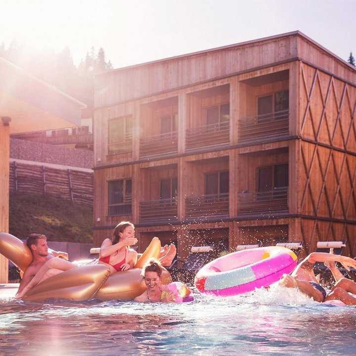 Tirol Lodge